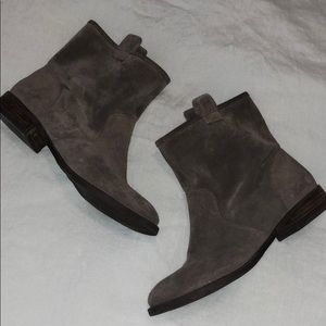Sole Society gray suede booties